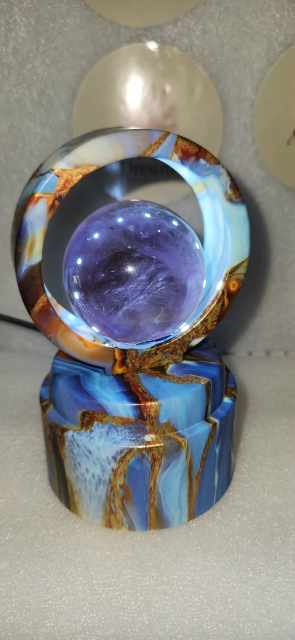Rotating Sphere holder with lights